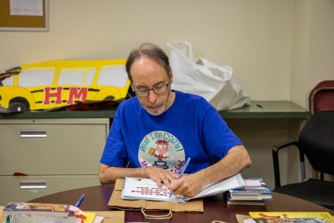 “My Weird School” author visits Lower Division students