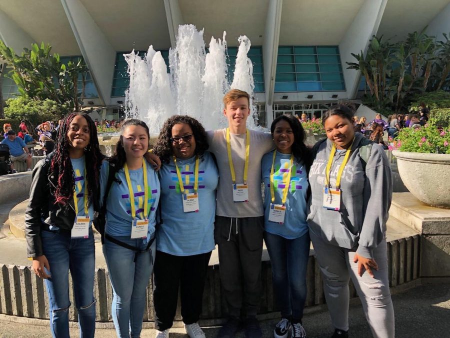 BETWEEN+ANAHEIM+AND+SDLC%3A%0A%28Left+to+right%29+Kaileen+Germain+%2812%29%2C%0AEunice+Bae+%2811%29%2C+Alena+Underwood%0A%2810%29%2C+Jack+Eagan+%2811%29%2C+Jessica+Thomas%0A%2810%29%2C+and+Alba+Bryant+%2811%29+take+photo%0Aat+SDLC+in+Anaheim%2C+California.