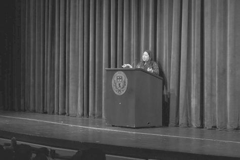 Renowned poet Brenda Shaughnessy visits school