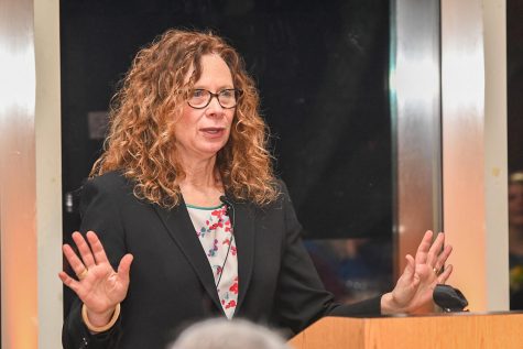Parents Institute hosts Digital Lives talk