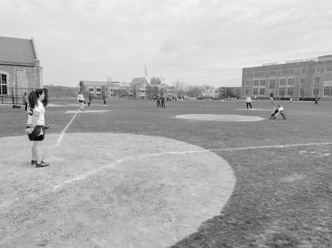 Varsity Softball team aims for the best on their season