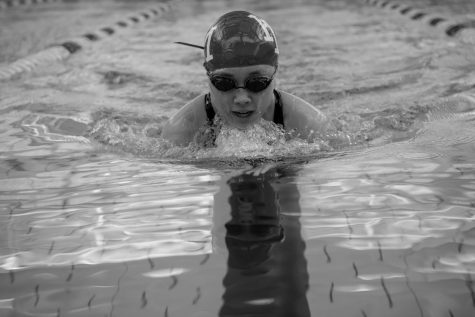Varsity swim hosts NYSAIS meet