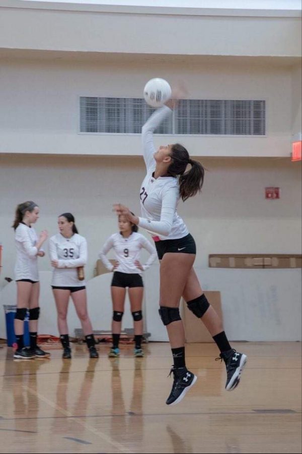 Zoe Swift (12) commits to volleyball at Wesleyan