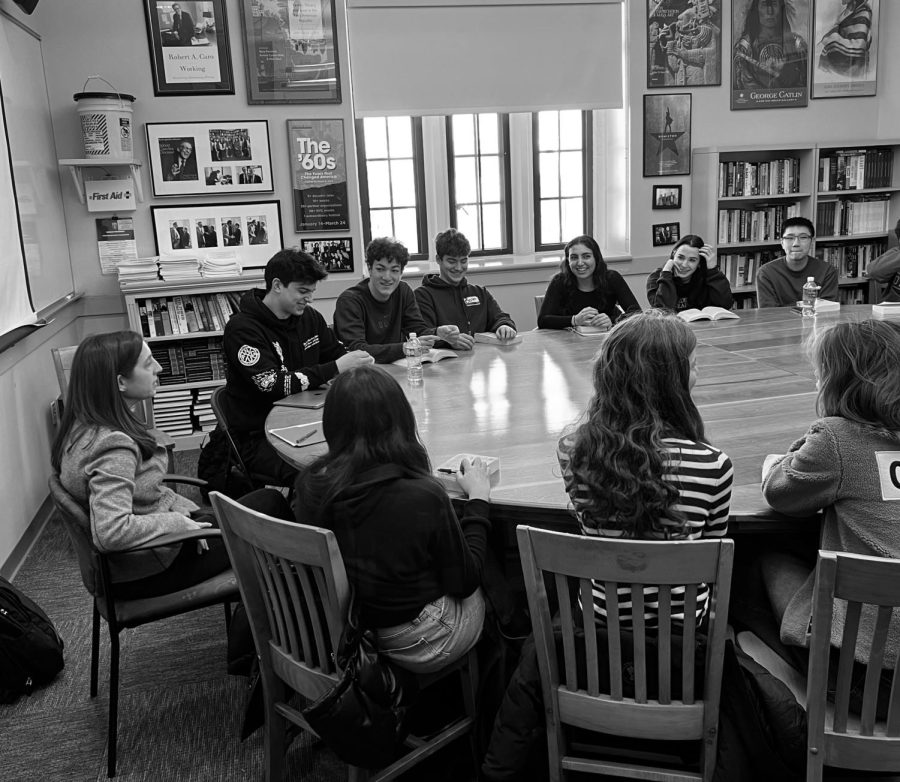 Pulitzer Prize-winning historian Nicole Eustace visits Vast Early American class