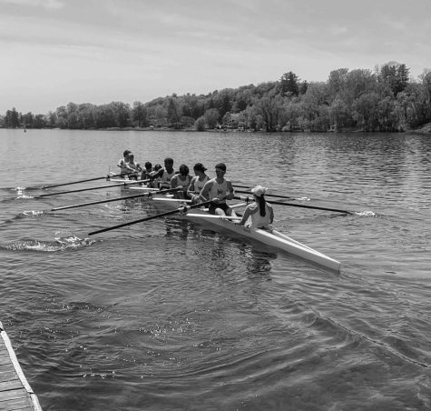 Varsity Crew teams compete in regatta in Saratoga Springs